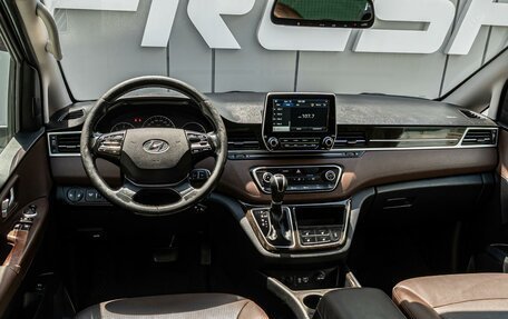 Hyundai Grand Starex Grand Starex I рестайлинг 2, 2020 год, 3 370 000 рублей, 6 фотография
