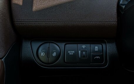 Hyundai Grand Starex Grand Starex I рестайлинг 2, 2020 год, 3 370 000 рублей, 19 фотография