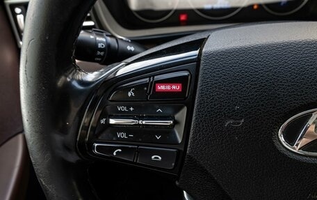Hyundai Grand Starex Grand Starex I рестайлинг 2, 2020 год, 3 370 000 рублей, 18 фотография