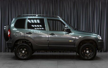 Chevrolet Niva I рестайлинг, 2015 год, 619 000 рублей, 5 фотография