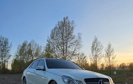Mercedes-Benz E-Класс, 2009 год, 1 550 000 рублей, 2 фотография