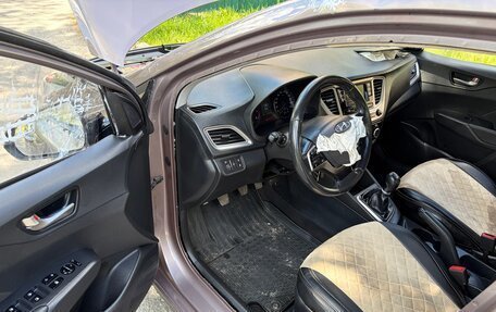 Hyundai Solaris II рестайлинг, 2019 год, 430 000 рублей, 5 фотография