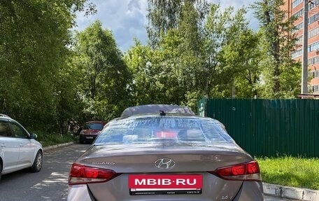 Hyundai Solaris II рестайлинг, 2019 год, 430 000 рублей, 4 фотография