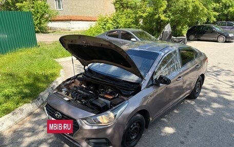 Hyundai Solaris II рестайлинг, 2019 год, 430 000 рублей, 2 фотография