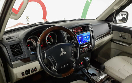 Mitsubishi Pajero IV, 2019 год, 4 050 000 рублей, 8 фотография