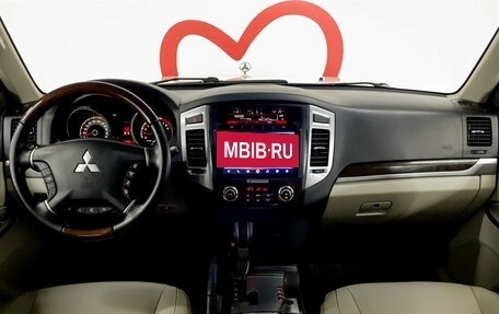 Mitsubishi Pajero IV, 2019 год, 4 050 000 рублей, 9 фотография