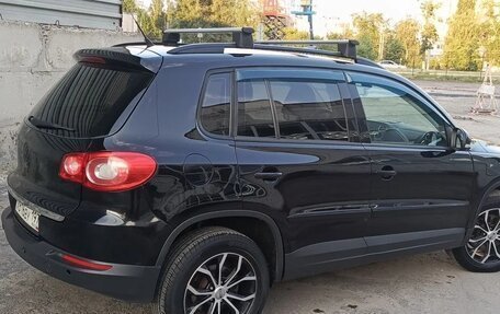 Volkswagen Tiguan I, 2010 год, 1 026 000 рублей, 2 фотография