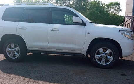 Toyota Land Cruiser 200, 2011 год, 3 400 000 рублей, 2 фотография