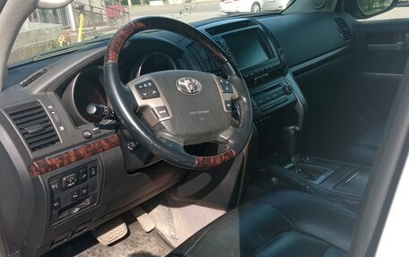Toyota Land Cruiser 200, 2011 год, 3 400 000 рублей, 9 фотография