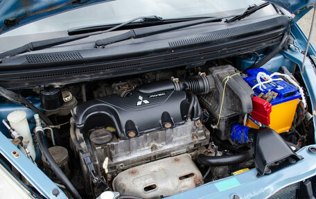 Mitsubishi Colt VI рестайлинг, 2003 год, 287 000 рублей, 9 фотография