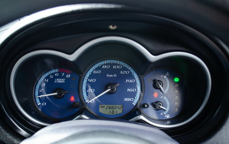 Mitsubishi Colt VI рестайлинг, 2003 год, 287 000 рублей, 11 фотография