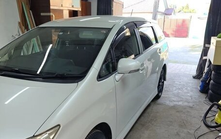 Toyota Wish II, 2014 год, 1 400 000 рублей, 2 фотография