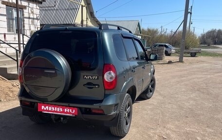 Chevrolet Niva I рестайлинг, 2015 год, 590 000 рублей, 5 фотография
