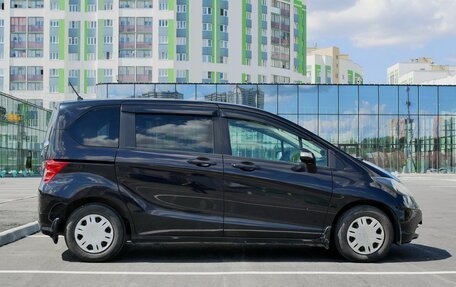 Honda Freed I, 2010 год, 1 030 000 рублей, 8 фотография