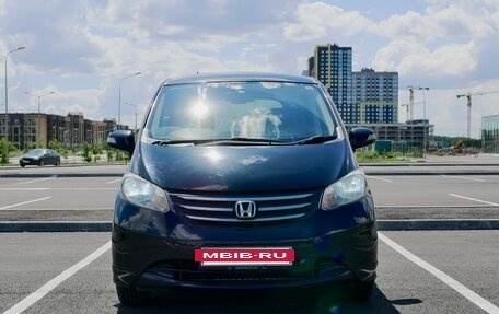 Honda Freed I, 2010 год, 1 030 000 рублей, 5 фотография