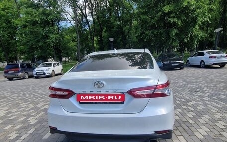 Toyota Camry, 2019 год, 3 300 000 рублей, 4 фотография