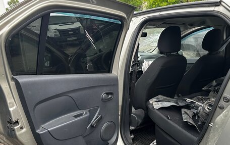 Renault Logan II, 2019 год, 415 000 рублей, 8 фотография