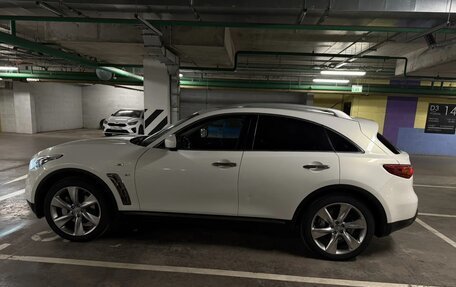 Infiniti FX II, 2012 год, 1 850 000 рублей, 1 фотография
