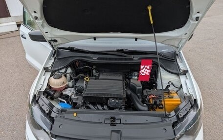 Volkswagen Polo VI (EU Market), 2018 год, 690 000 рублей, 2 фотография
