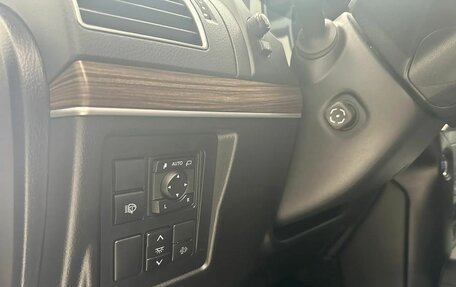Toyota Land Cruiser Prado 150 рестайлинг 2, 2021 год, 4 700 000 рублей, 16 фотография