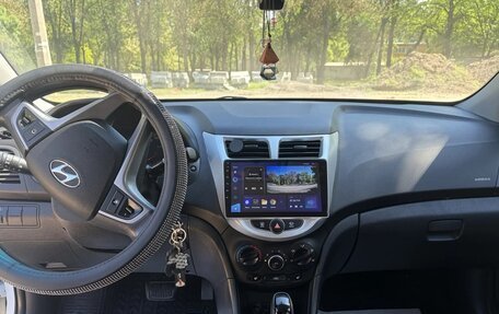 Hyundai Solaris II рестайлинг, 2017 год, 1 200 000 рублей, 3 фотография