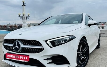 Mercedes-Benz A-Класс, 2019 год, 2 550 000 рублей, 7 фотография
