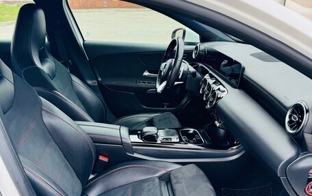 Mercedes-Benz A-Класс, 2019 год, 2 550 000 рублей, 29 фотография