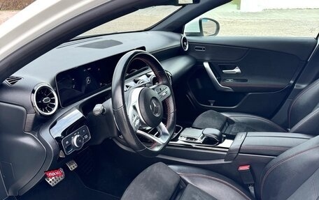 Mercedes-Benz A-Класс, 2019 год, 2 550 000 рублей, 34 фотография