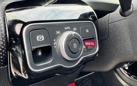 Mercedes-Benz A-Класс, 2019 год, 2 550 000 рублей, 35 фотография