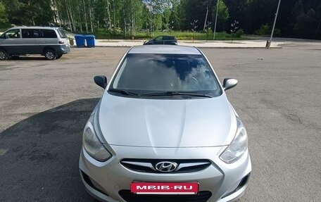 Hyundai Solaris II рестайлинг, 2012 год, 770 000 рублей, 6 фотография