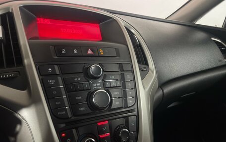 Opel Astra J, 2011 год, 620 000 рублей, 15 фотография