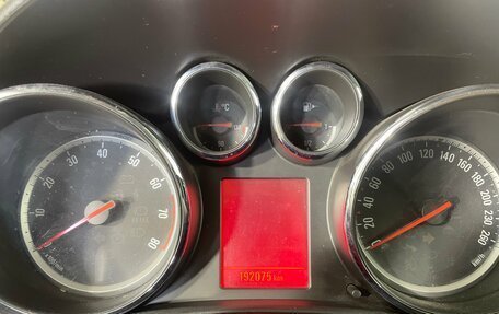 Opel Astra J, 2011 год, 620 000 рублей, 14 фотография