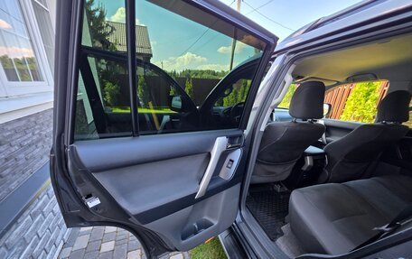 Toyota Land Cruiser Prado 150 рестайлинг 2, 2012 год, 2 850 000 рублей, 9 фотография