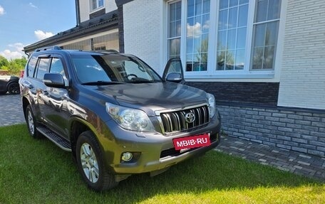 Toyota Land Cruiser Prado 150 рестайлинг 2, 2012 год, 2 850 000 рублей, 3 фотография