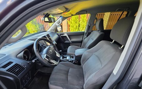 Toyota Land Cruiser Prado 150 рестайлинг 2, 2012 год, 2 850 000 рублей, 14 фотография