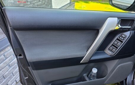 Toyota Land Cruiser Prado 150 рестайлинг 2, 2012 год, 2 850 000 рублей, 15 фотография