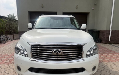 Infiniti QX56, 2013 год, 2 400 000 рублей, 2 фотография