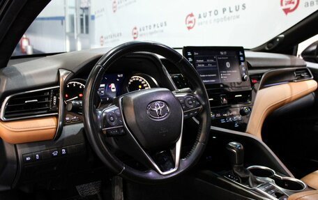 Toyota Camry, 2022 год, 3 649 000 рублей, 7 фотография