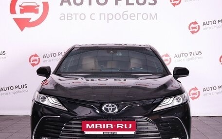 Toyota Camry, 2022 год, 3 649 000 рублей, 2 фотография