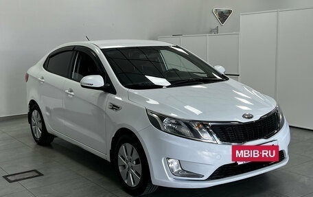 KIA Rio III рестайлинг, 2013 год, 972 000 рублей, 2 фотография