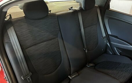 Hyundai Solaris II рестайлинг, 2015 год, 1 270 000 рублей, 32 фотография