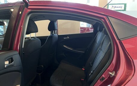 Hyundai Solaris II рестайлинг, 2015 год, 1 270 000 рублей, 23 фотография