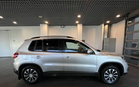 Volkswagen Tiguan I, 2011 год, 1 220 000 рублей, 2 фотография