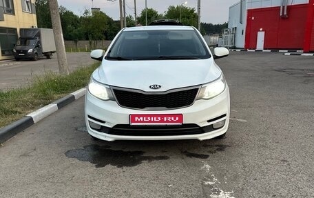 KIA Rio III рестайлинг, 2017 год, 580 000 рублей, 1 фотография