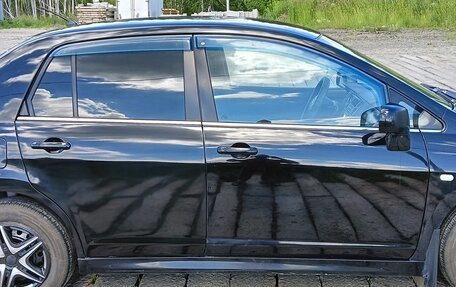 Nissan Tiida, 2010 год, 700 000 рублей, 1 фотография