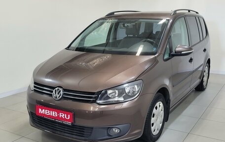 Volkswagen Touran III, 2012 год, 799 000 рублей, 1 фотография