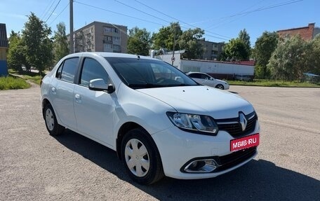 Renault Logan II, 2015 год, 650 000 рублей, 1 фотография