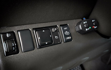 Nissan Navara (Frontier), 2008 год, 1 449 900 рублей, 16 фотография