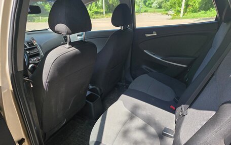Hyundai Solaris II рестайлинг, 2011 год, 480 000 рублей, 10 фотография