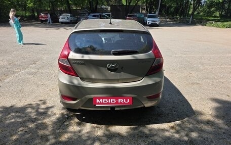 Hyundai Solaris II рестайлинг, 2011 год, 480 000 рублей, 3 фотография